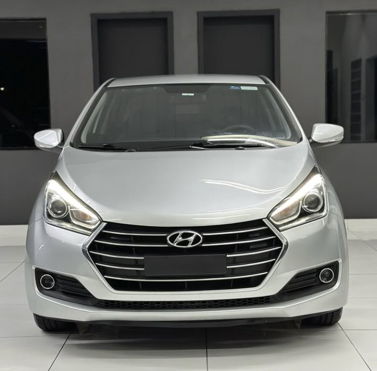 Hyundai HB20 Berline Premium 1.6 Flex_0