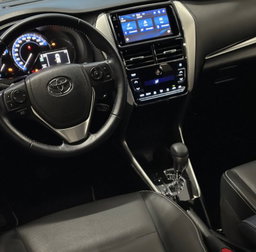 Toyota Yaris XLS 2021