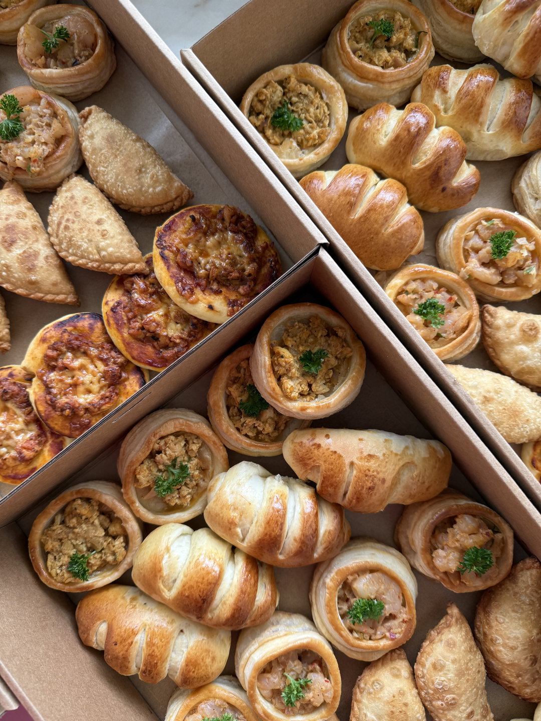 Party Box (8 Pax)