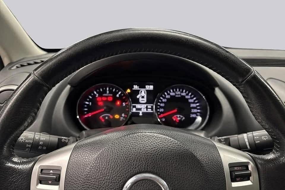 Nissan Qashqai /2010 _5
