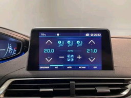 Peugeot 3008 1.5 bluehdi 130CV 2018