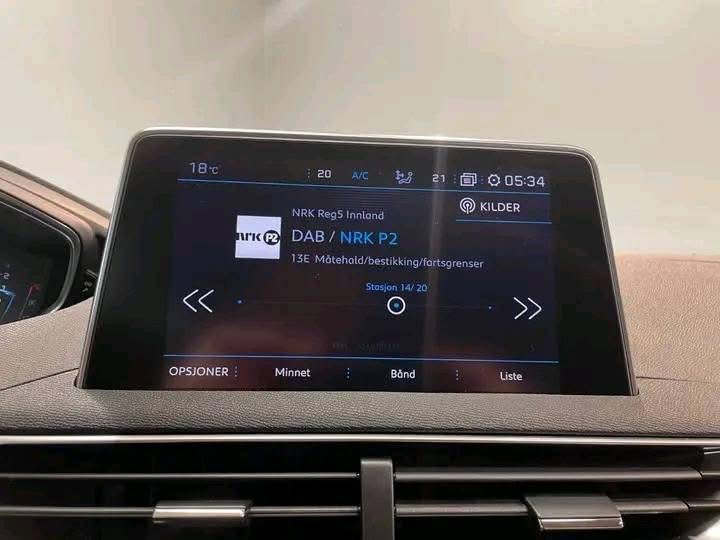 Peugeot 3008 1.5 bluehdi 130CV 2018_11