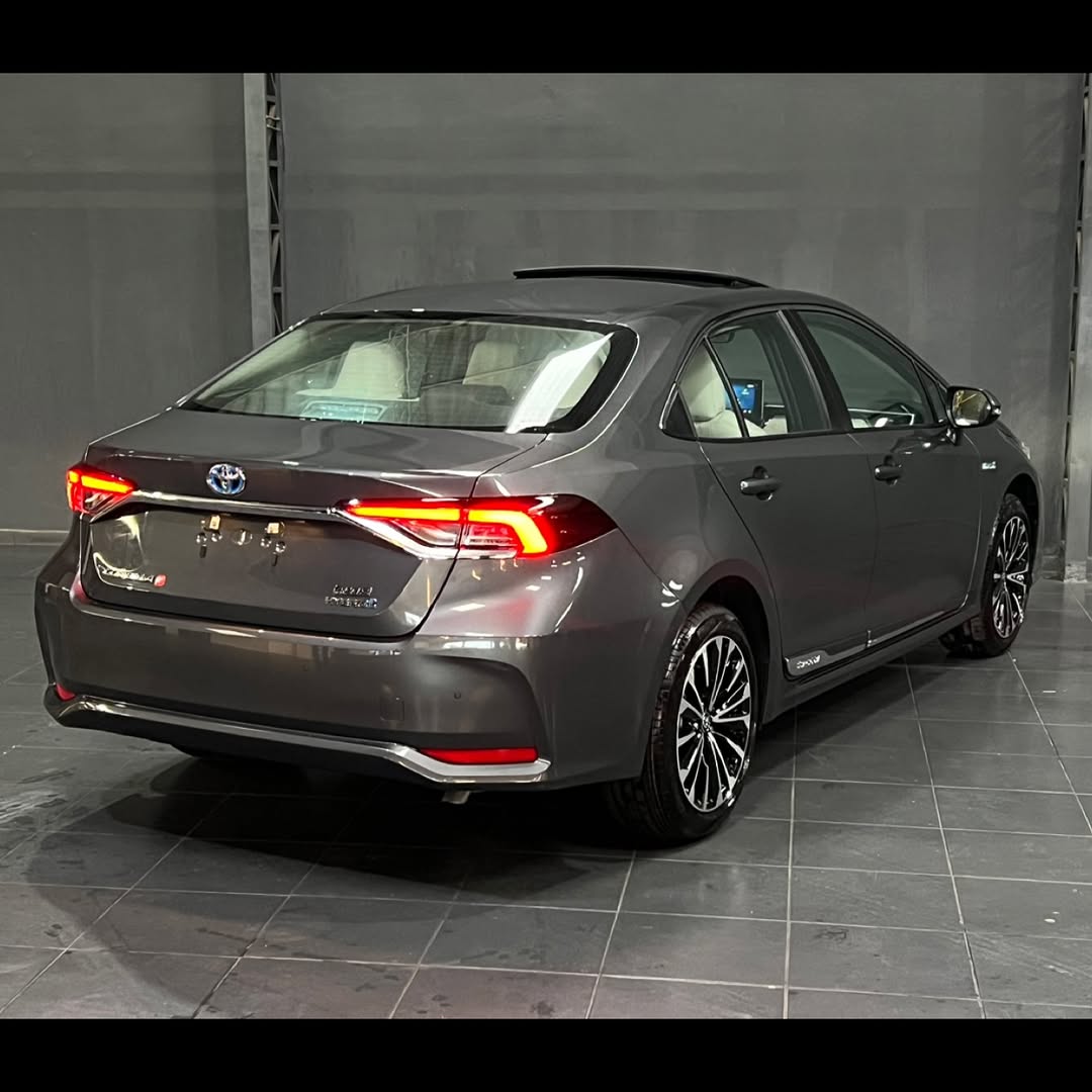 Toyota Corolla Altis Hybride 2024_8