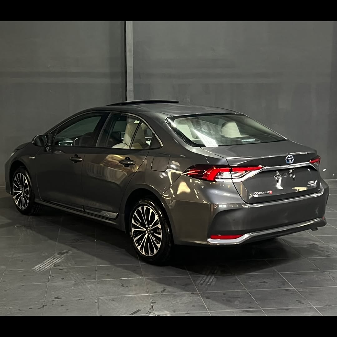 Toyota Corolla Altis Hybride 2024_3