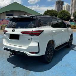 Toyota Hilux Sw4 GR-S
