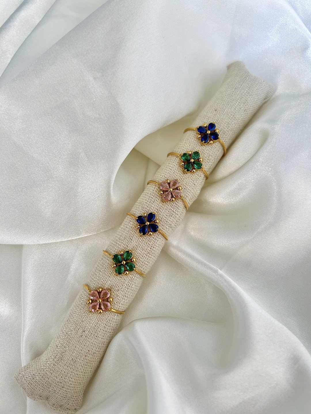 Flower Crystal Ring (Swarovski)