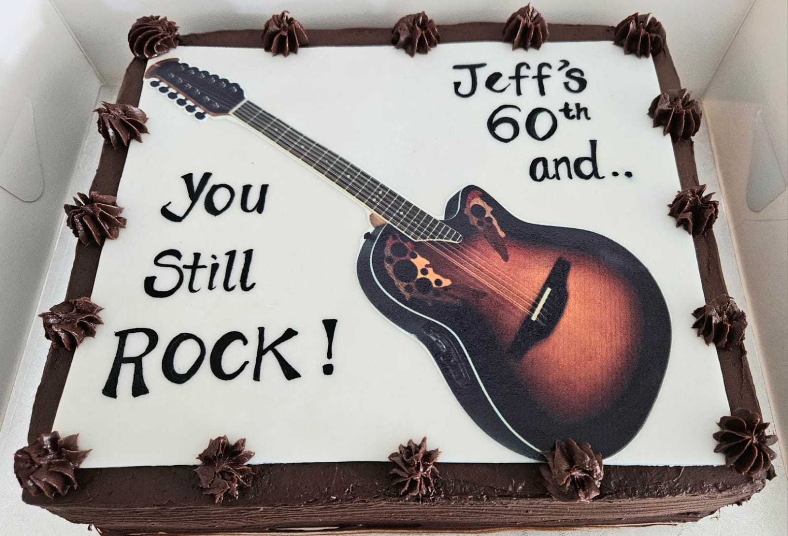 Customised Cakes_2