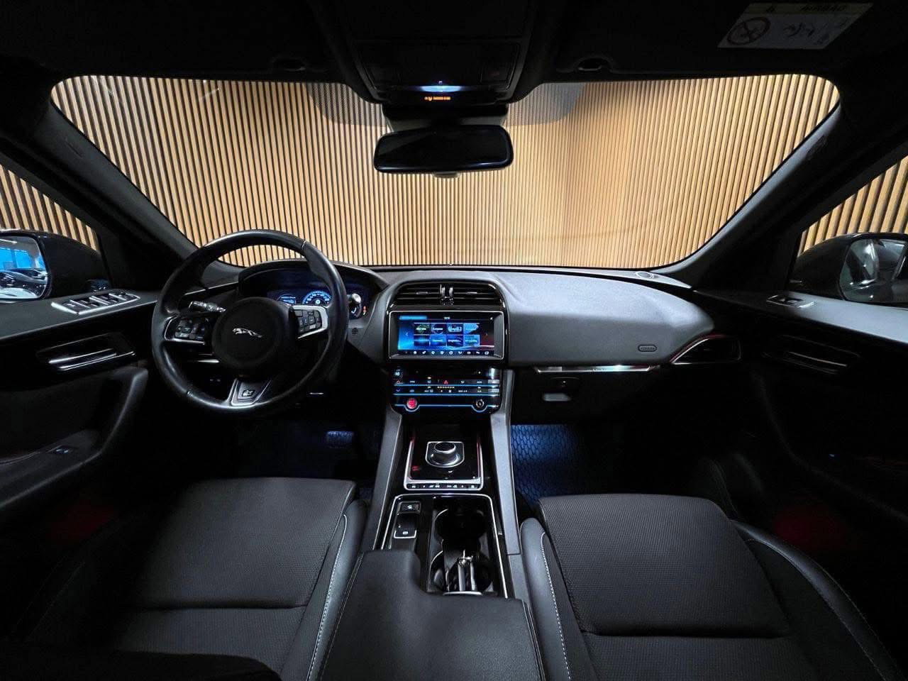 Jaguar F-PACE / 2017_1
