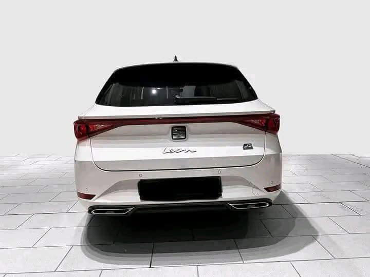 Seat Leon Sportstourer  /2021 _1