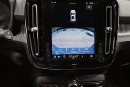 Volvo XC40  /2021
