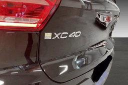 Volvo XC40  /2021