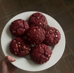 Red velvet & cream cheese cookies