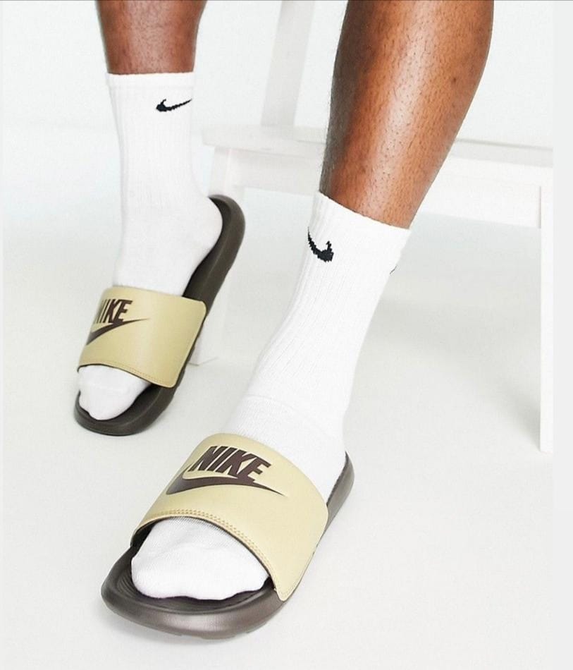 Nike Victori 1