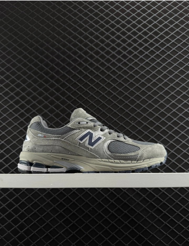 NEW BALANCE 2002R_0