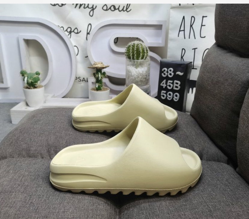 Adidas Yeezy Slide_0