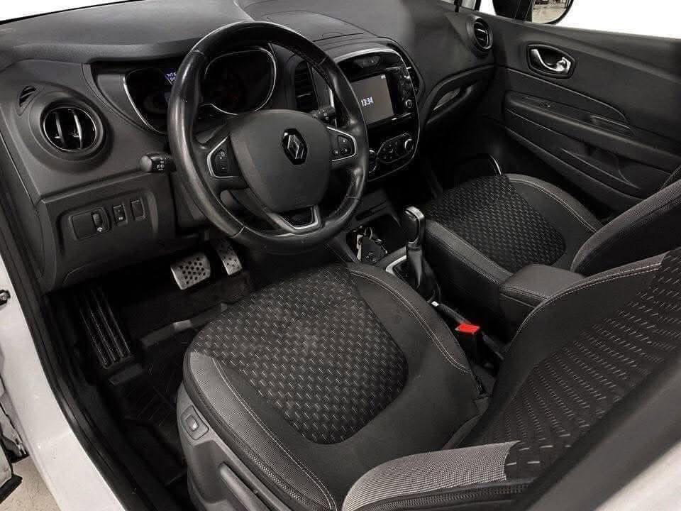 Renault Captur /2017_8