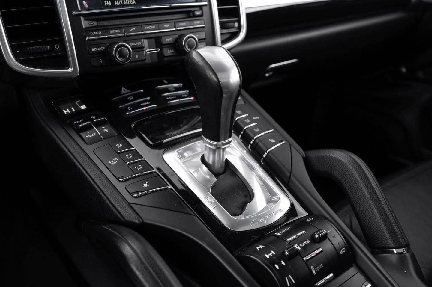 Porsche Cayenne /2012_4