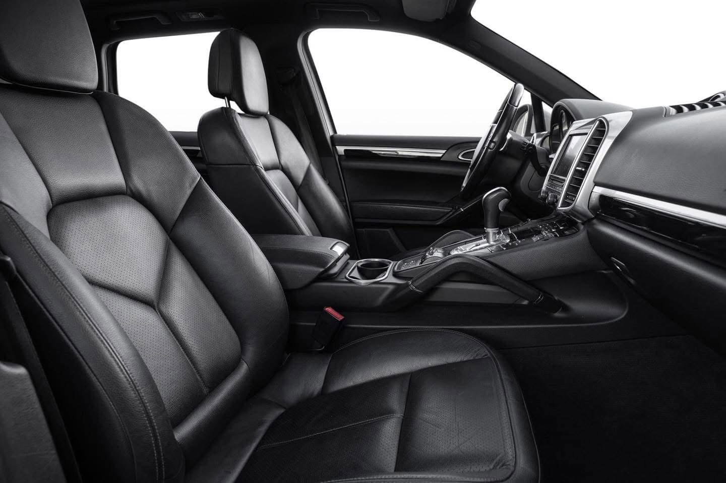 Porsche Cayenne /2012_7