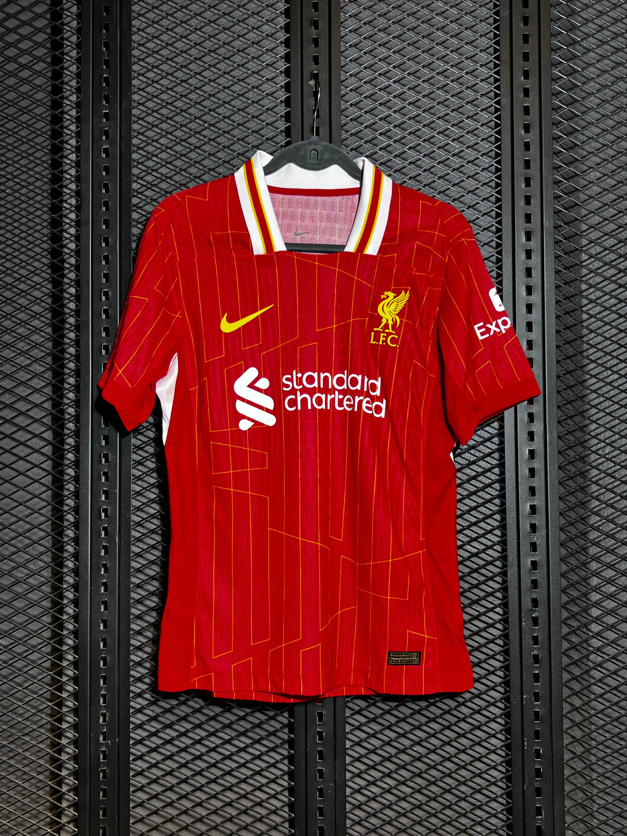 Liverpool Home Jersey _0