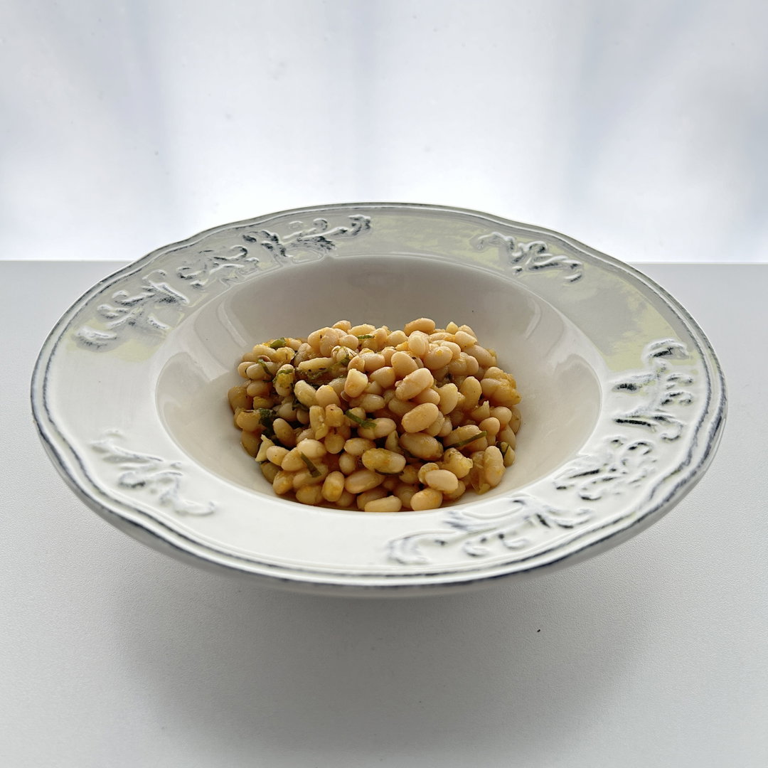 Frijoles blancos con vegetales