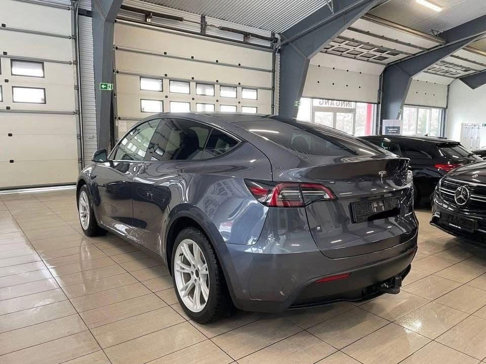 Modèle Y de Tesla  /2021_1