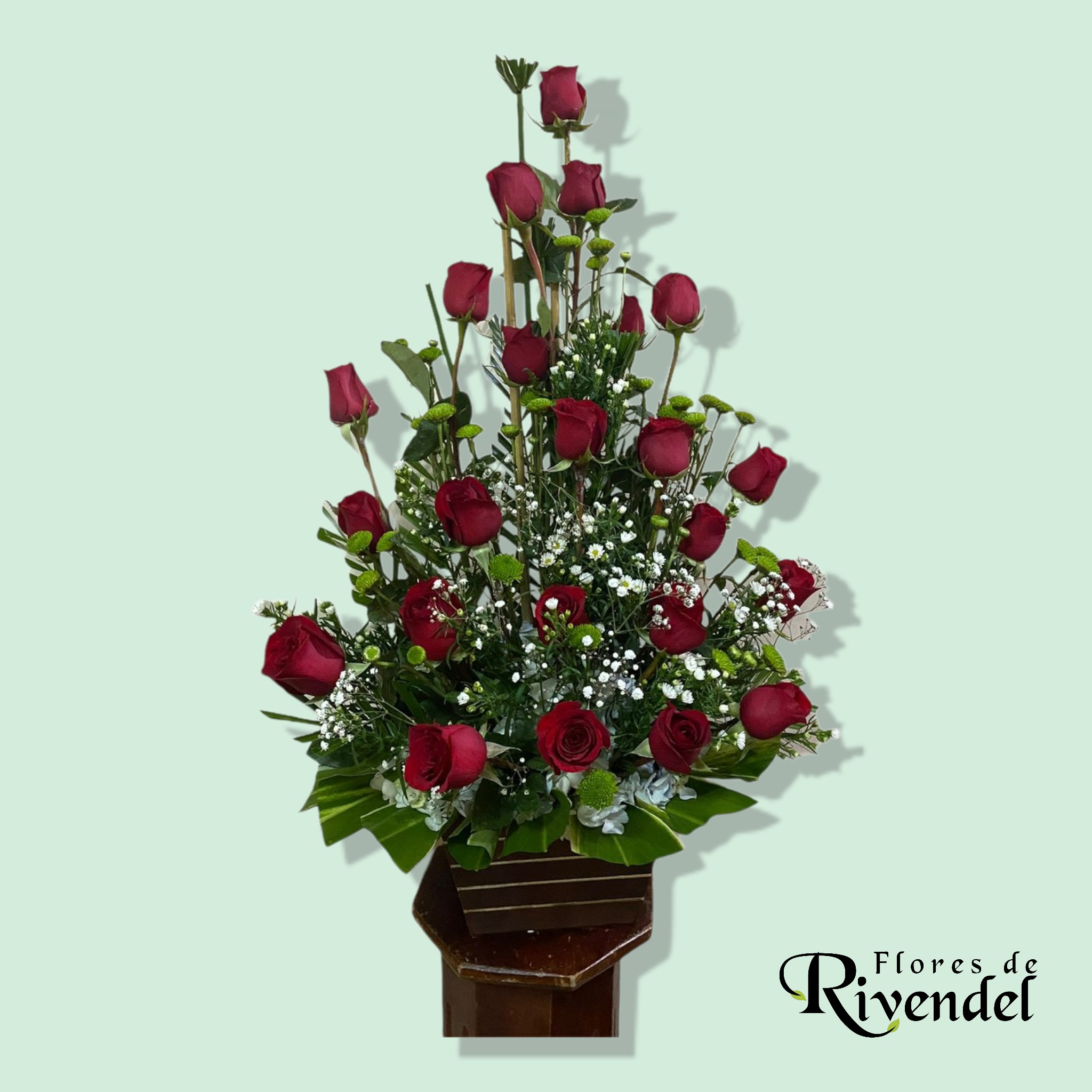 Arreglo de rosas en base de madera_0