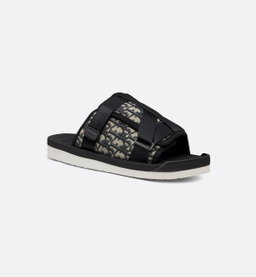 The Dior Alpha sandal