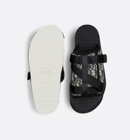 The Dior Alpha sandal