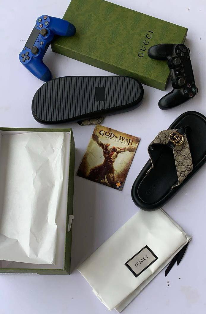 Quality Gucci slippers_0