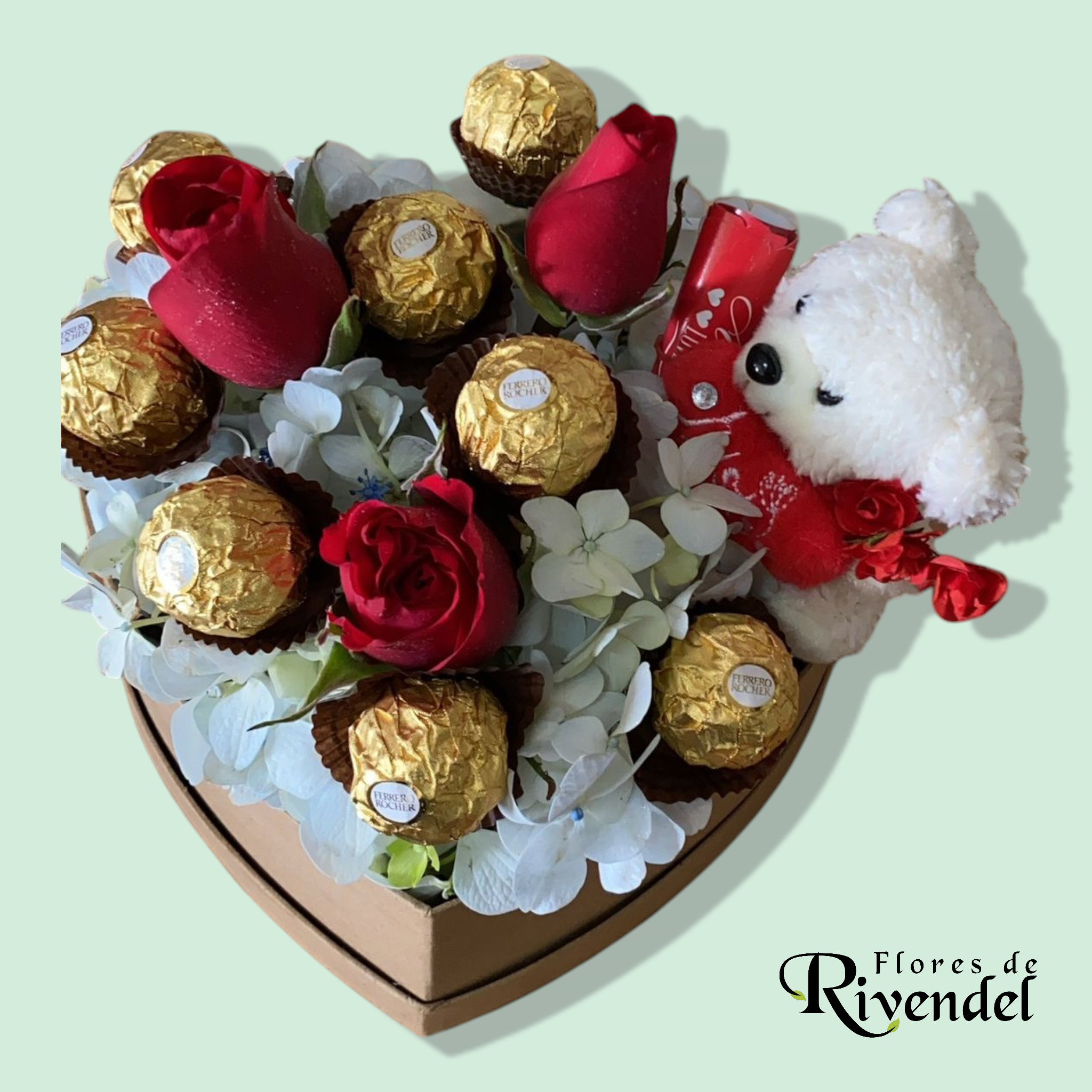 arreglo en caja de corazón con rosas, cholates y peluche_0