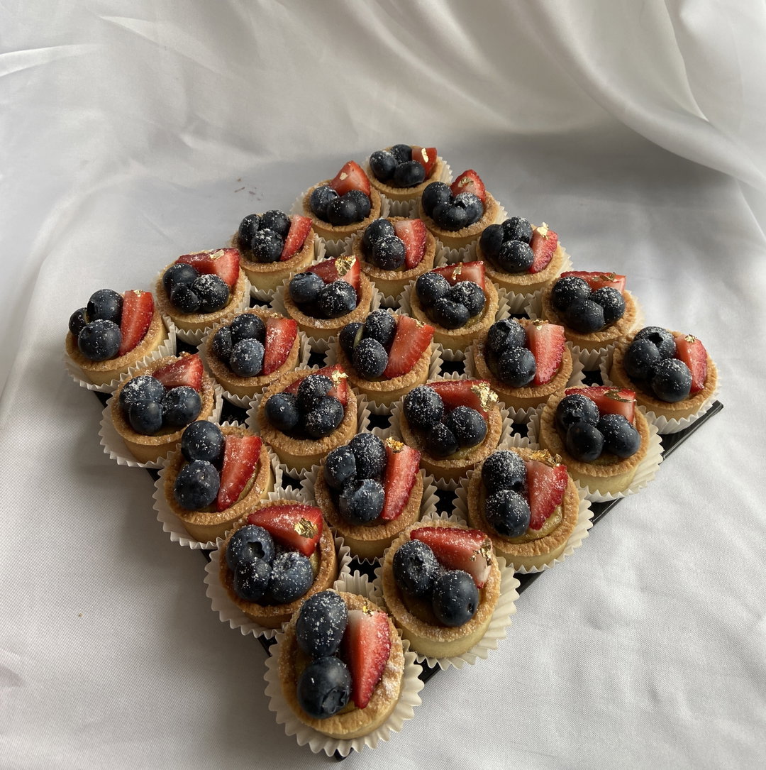 Mini Tarts (25 pieces, up to 2 flavours)