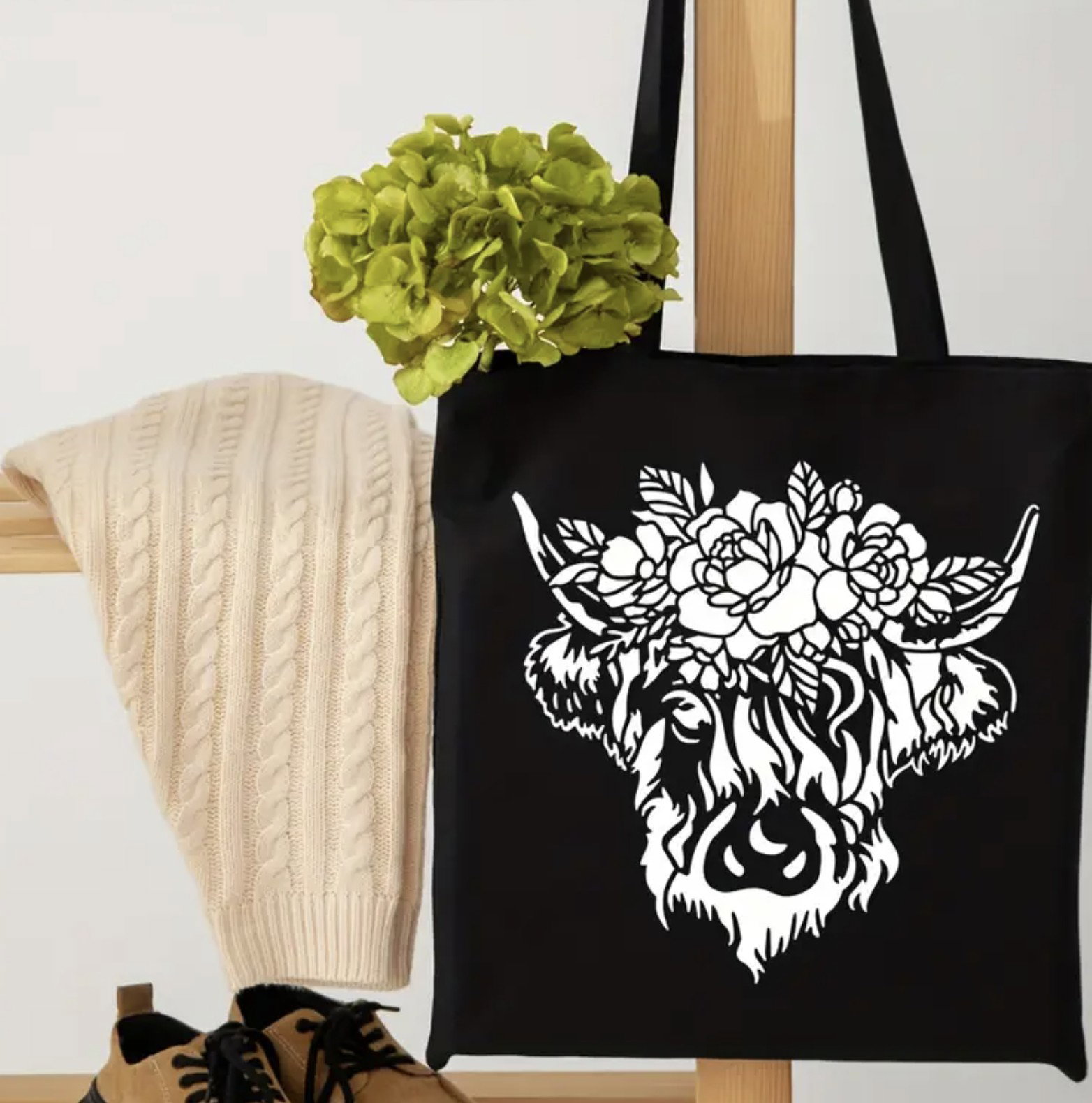Highland Cow Reusable Stencil - 30 x 30 cm_2