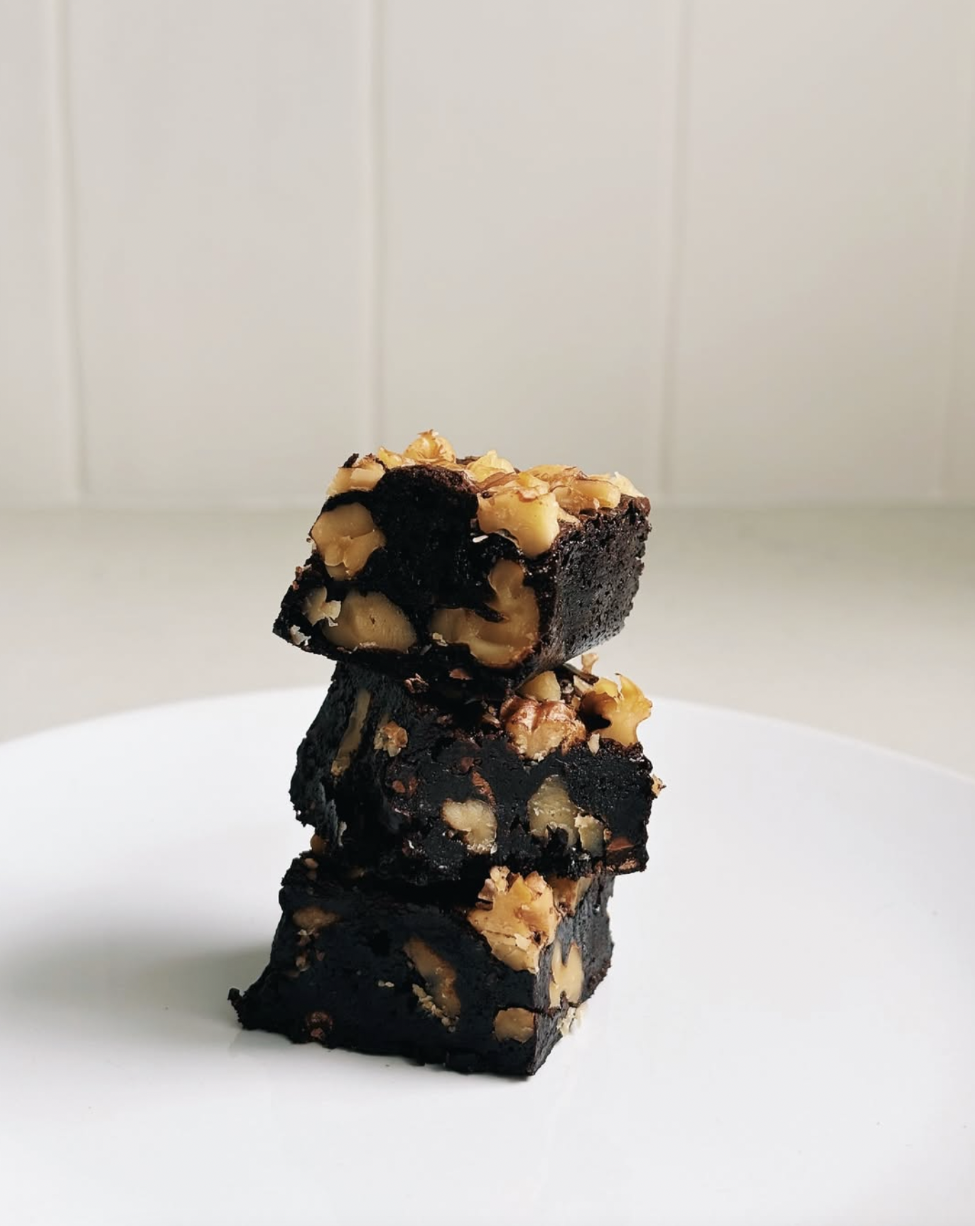 🌰 Nutty Upgrade | Chocolate Chip & Walnut Brownies_1