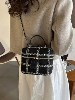 mini bandoulière en tweed et porté main