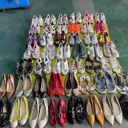 Chaussures à talons d'occasion