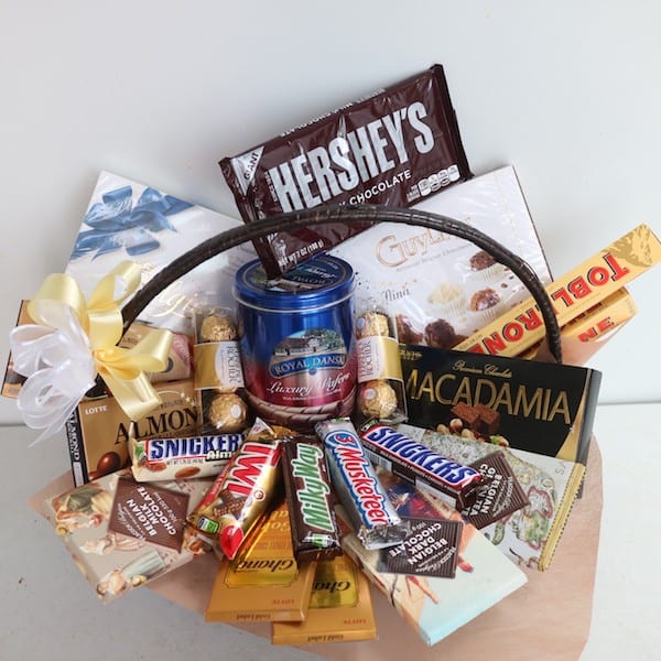Chocolate Lover's Dream Basket_0
