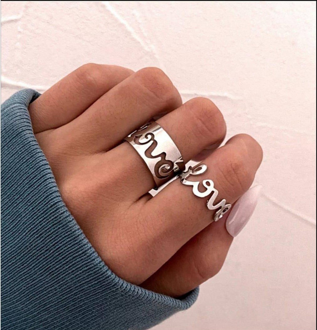 2 Pcs Golden Trendy Couple Love Rings _1
