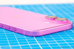 Apple iPhone 16