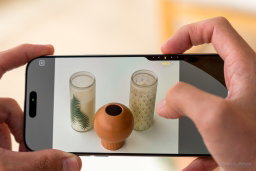 Apple iPhone 16