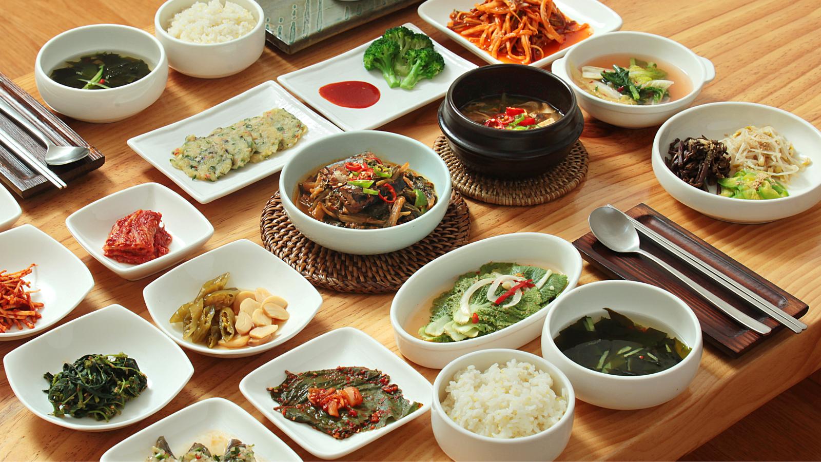 Hut Spot @Monmartse Korean Restaurant_0