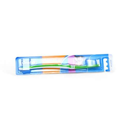 Oral B 123 Classic Medium Toothbrush