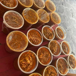 KILO  DE COCHINITA CON FRIJOLES FRITOS