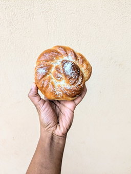 Sweet Buns & Cakes