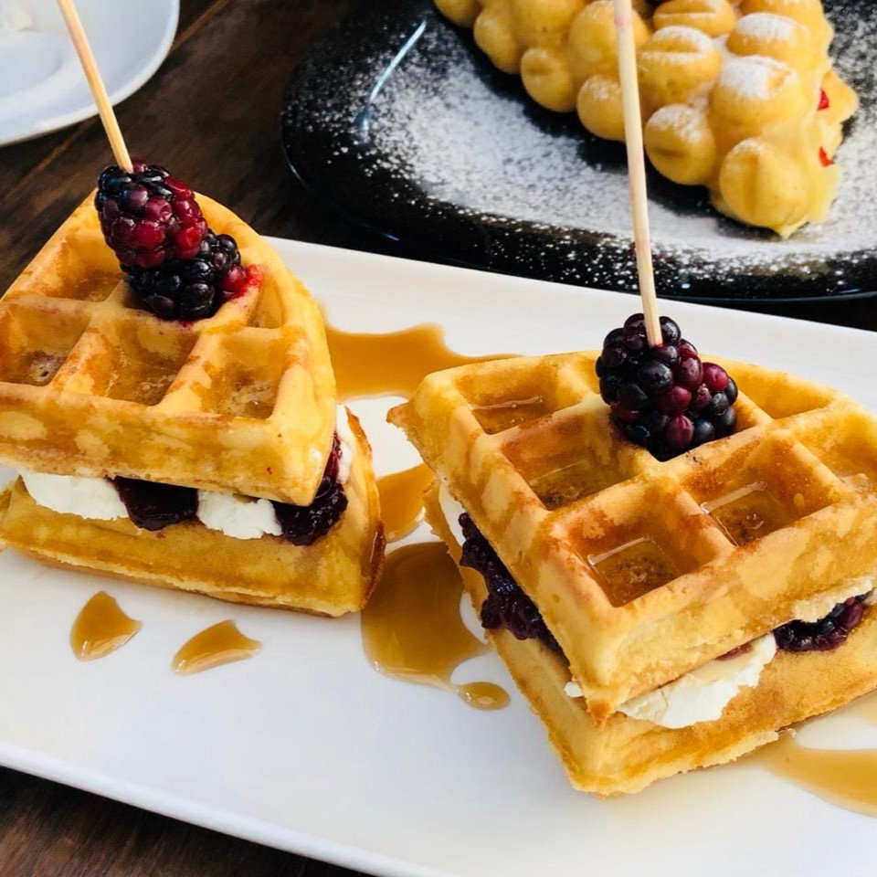 WAFFLE BLACKBERRY Y PHILADELPHIA