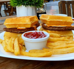 BURGER WAFFLE