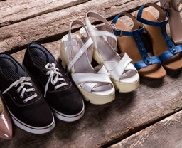 Foot Wears 