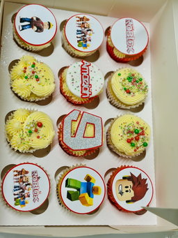 Box of 12 Cupcakes