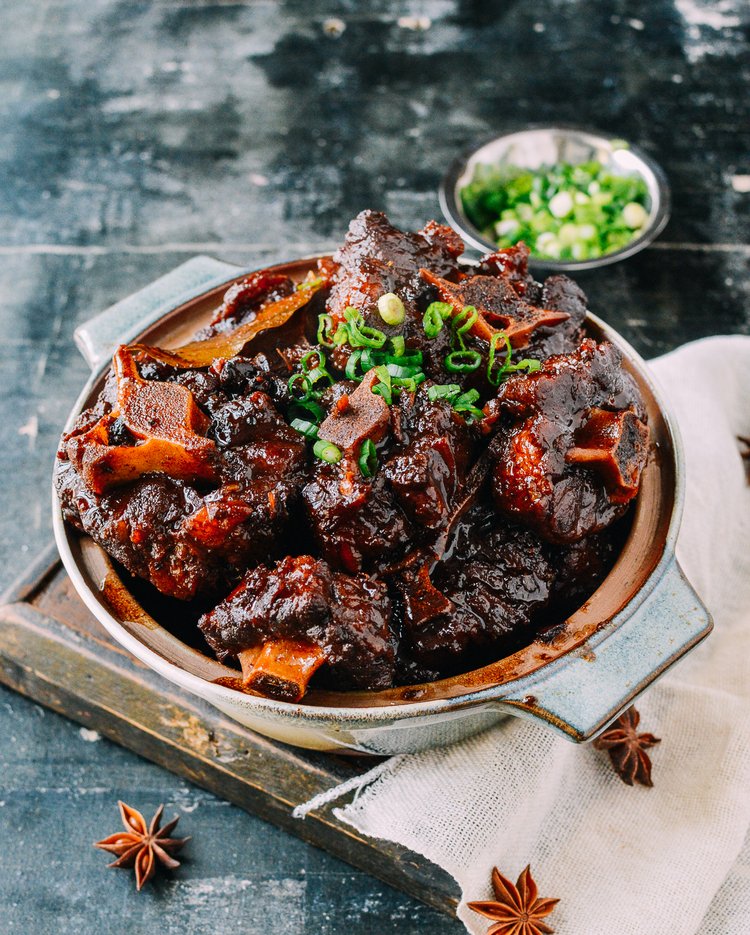 Braised Oxtail Combo (Catered)