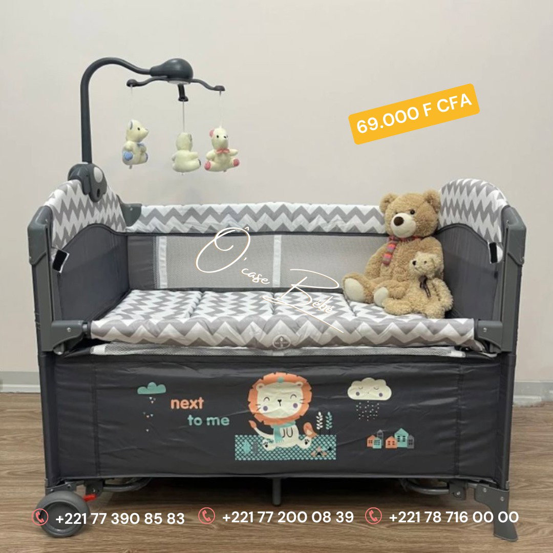 Lit pliable baby playpen