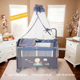 Lit pliable baby playpen